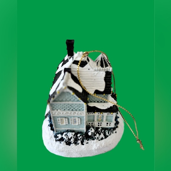 Thomas Kinkade’s illuminated Ornaments. “Winter Morning” and “Village Christmas - Picture 8 of 13